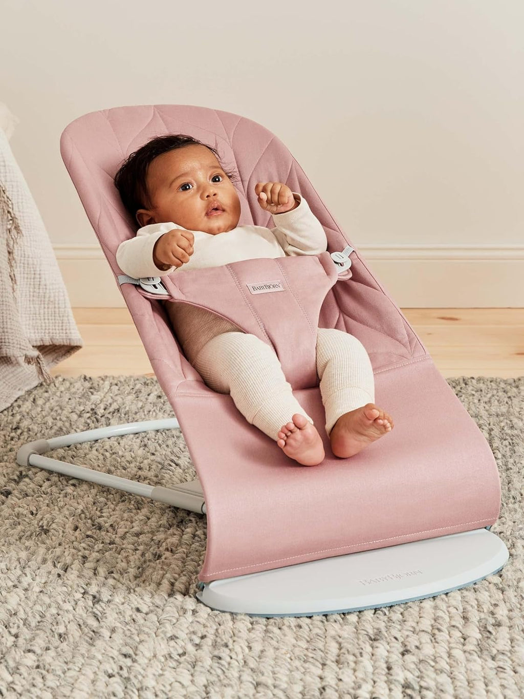 BabyBjörn Babywippe Bliss, geweven, blossom-quilting, zandgrijs