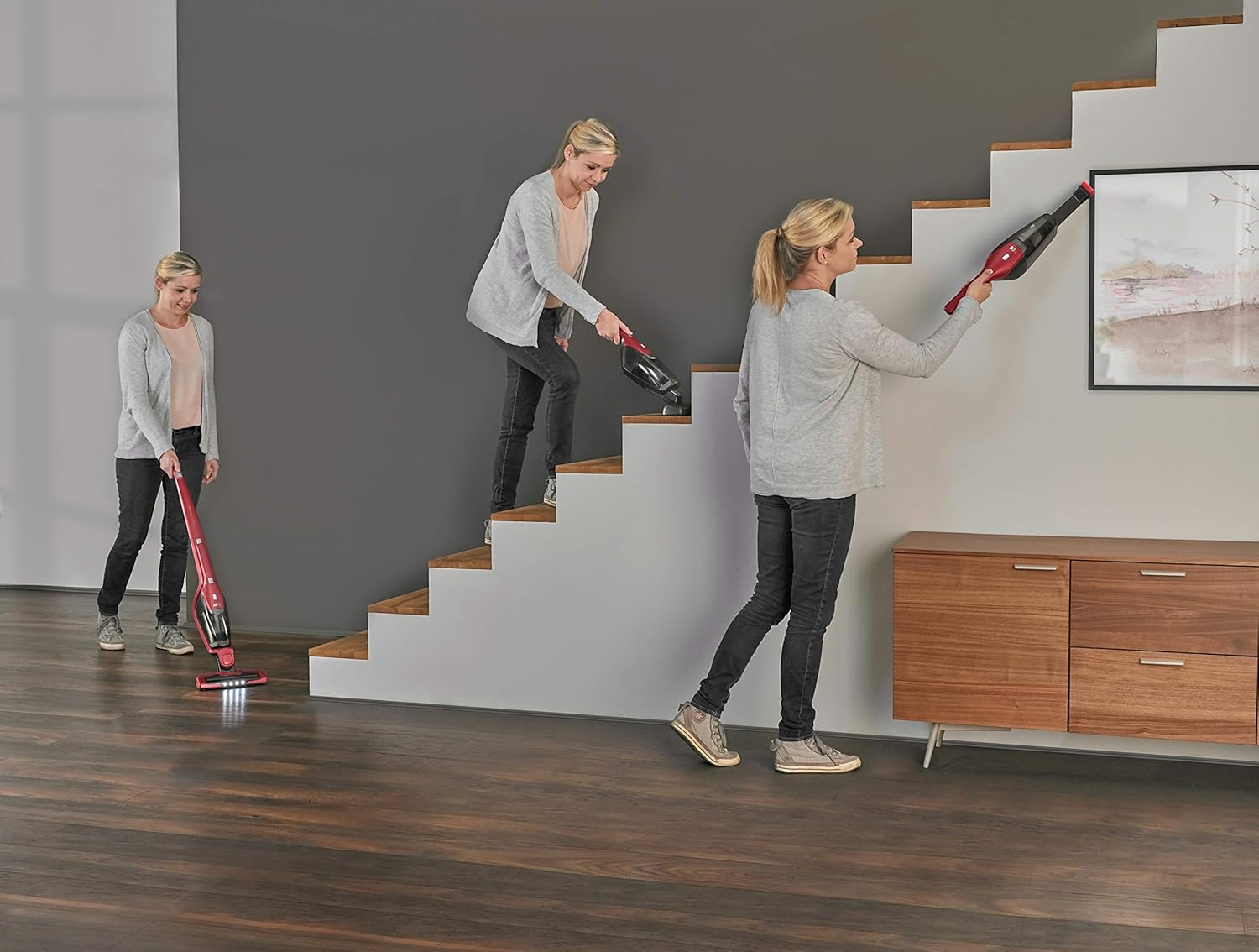 AEG Ergorapido CX7-2-45AN 2-in-1 Accu steelstofzuiger / zakloos / dierenharenborstel / tot 45 min. looptijd / vrijstaand / 180° draaibaar mondstuk / borstelreinigingsfunctie / LED-verlichting / rood / Exclusief bij Amazon