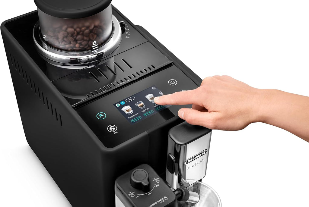 De'Longhi Rivelia EXAM440.55.W volautomatische espressomachine met LatteCrema-melksysteem, verwisselbaar bonenreservoir, 16 koffie- en melkdranken met één druk op de knop, Extra-Shot-functie, 3,5 inch touchscreen, wit