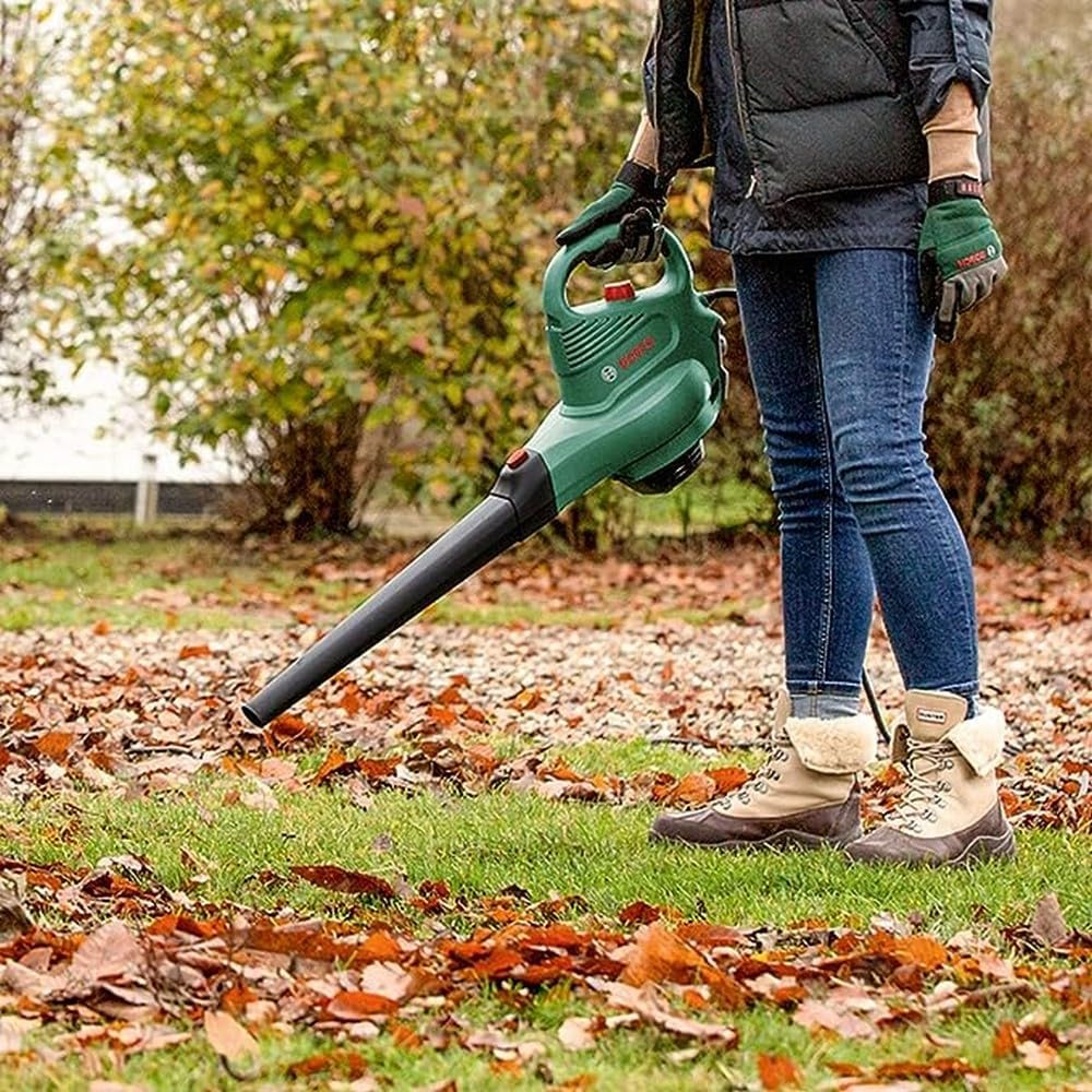 Bosch elektrische bladzuiger/-blazer UniversalGardenTidy 3000 (3000 W, opvangzak 50 l, traploze toerentalregeling, voor het blazen, zuigen en versnipperen van bladeren, in kartonnen verpakking)