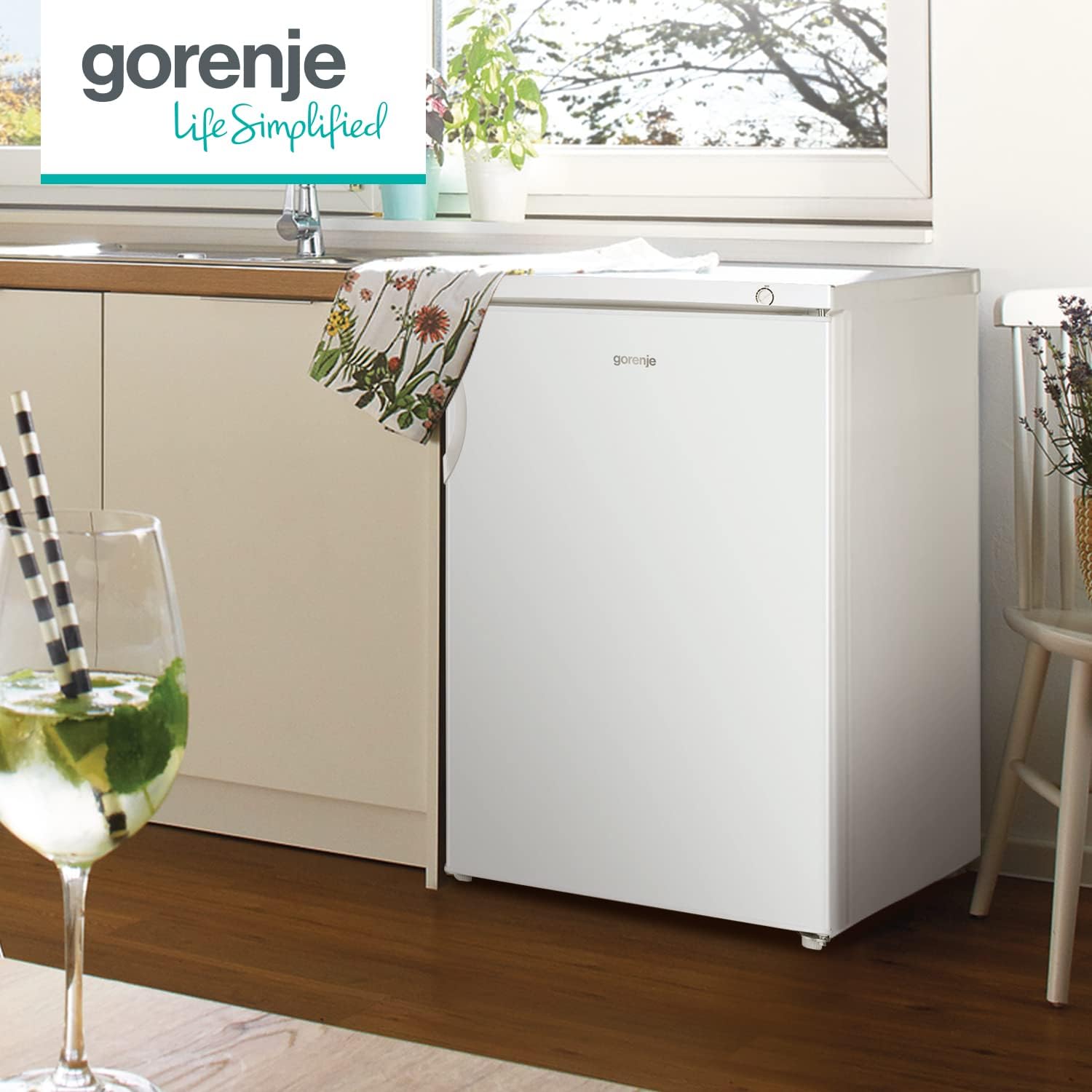 Gorenje F39EPW4 Tafelmodel Vrieskast/Vrijstaand/Energie-efficiëntieklasse E / 61 liter totaal volume/Draairichting deur verwisselbaar/ 38dB (C) Geluidsniveau/H x B x D: 84,2 x 47,5 x 44,8