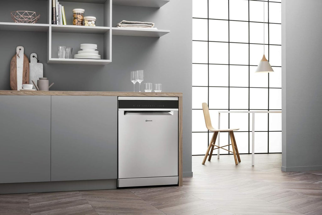 Bauknecht B7F HP43 XA Vrijstaande vaatwasser/ 60 cm/ 15 couverts/ PowerClean Pro-Effectieve hogedruksproeiers/ Natural Dry-Automatische deuropening-Betere droging/ Maxi Space-Meer binnenruimte