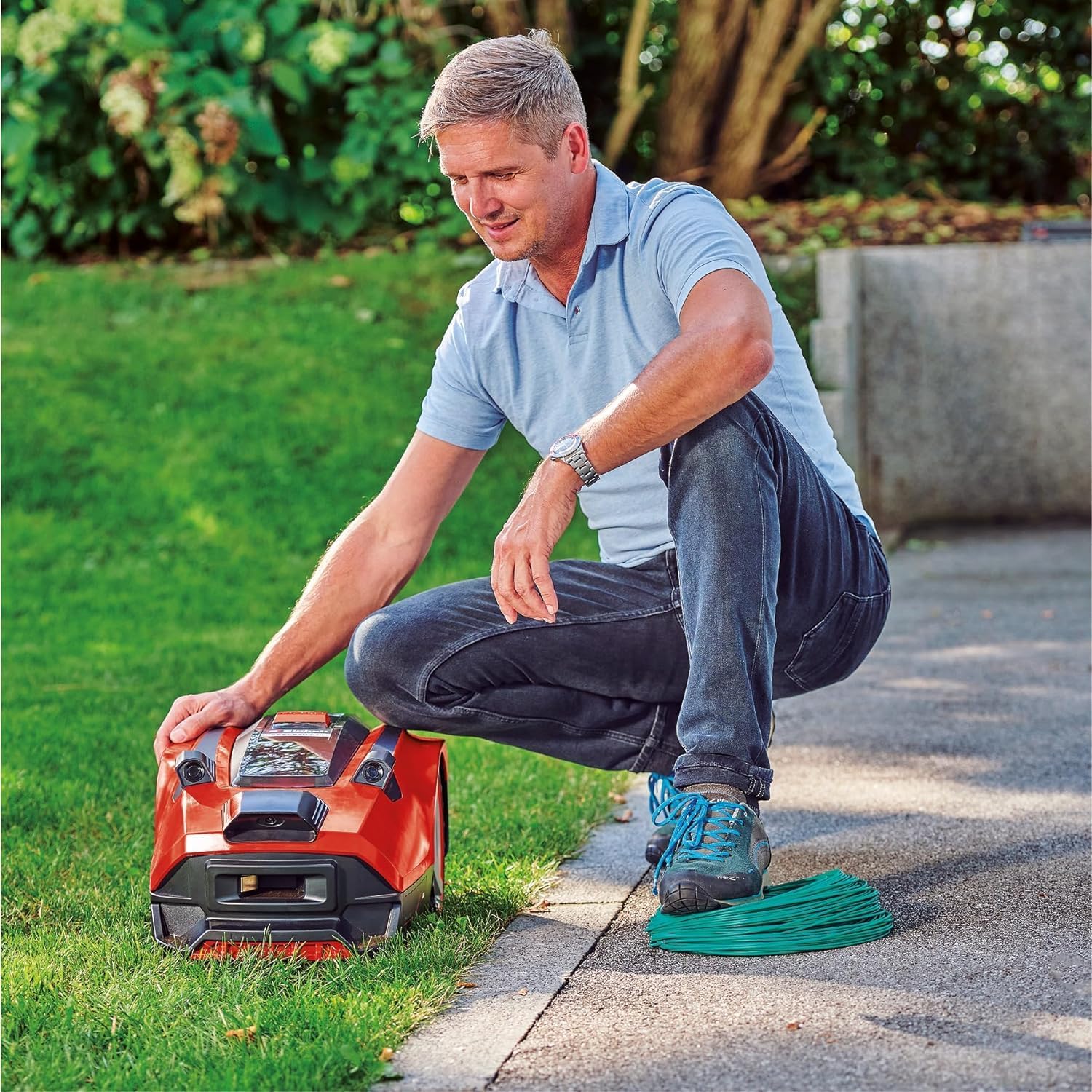 Einhell robotmaaier FREELEXO CAM 500 Power X-Change (18 V, camera vervangt begrenzingsdraad, voor 500 m, borstelloos, tot 25% helling, maaibreedte 18 cm, incl. 3,0 Ah accu, 5 m magneetband)