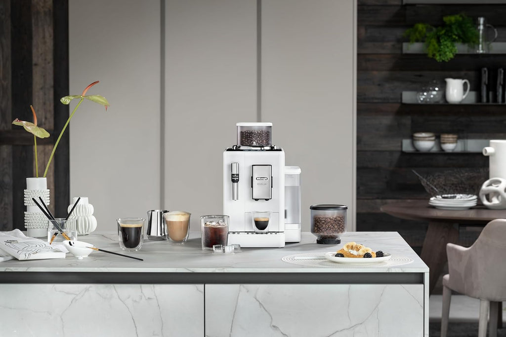 De'Longhi Rivelia EXAM440.55.W volautomatische espressomachine met LatteCrema-melksysteem, verwisselbaar bonenreservoir, 16 koffie- en melkdranken met één druk op de knop, Extra-Shot-functie, 3,5 inch touchscreen, wit