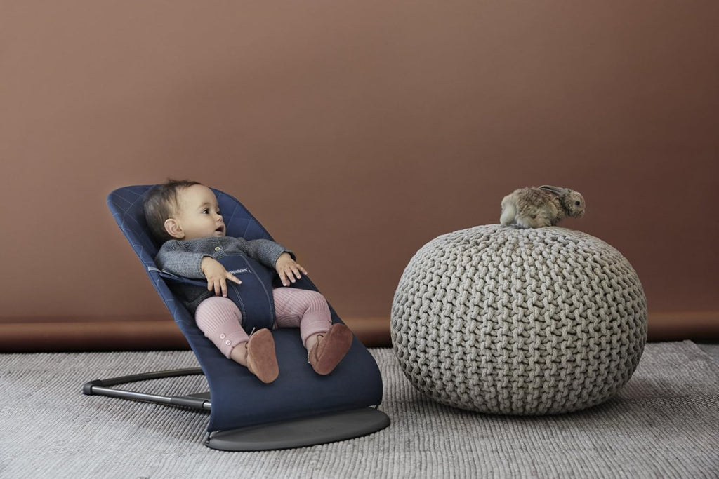 BabyBjörn Babywippe Bliss, geweven, blossom-quilting, zandgrijs