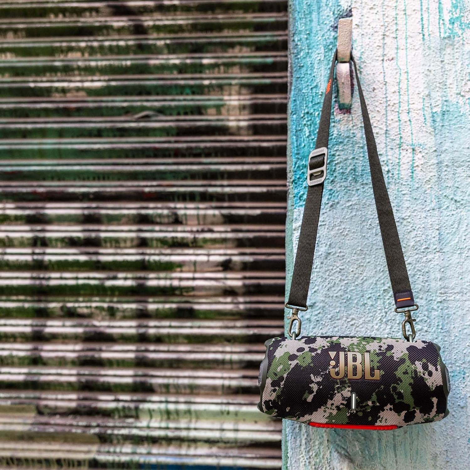 JBL Xtreme 4 Muziekbox in Camouflage – Draagbare Bluetooth-speaker met diepe bas, AI Sound Boost en geïntegreerde powerbank – Water- en stofbestendig – 24 uur afspeeltijd