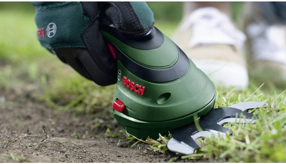 Bosch accugrasscharenset Isio (3,6 volt, meslengte 12 cm, mesafstand 8 mm, inclusief XL-tuinhandschoenen, in softcase) – Amazon Edition