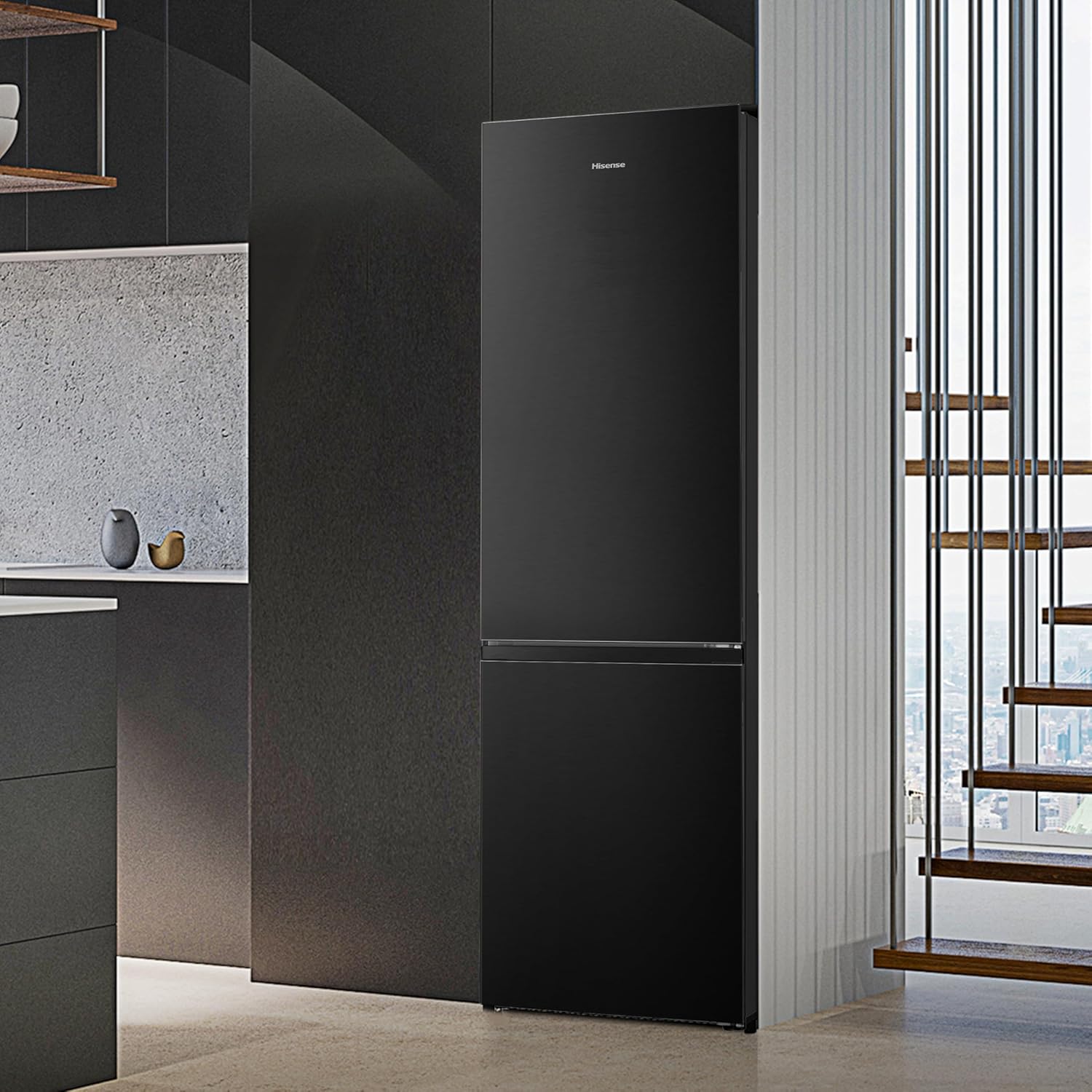 Hisense RB327N4AD2 koel-vriescombinatie/ NoFrostPlus/ Multiflow 360°/ HolidayMode/ FreshZone/ 182,4 cm/ koelgedeelte 171 l/ vriesgedeelte 85 l/ 41 dB/ 287 kWh/ jaar/ roestvrijstalen look