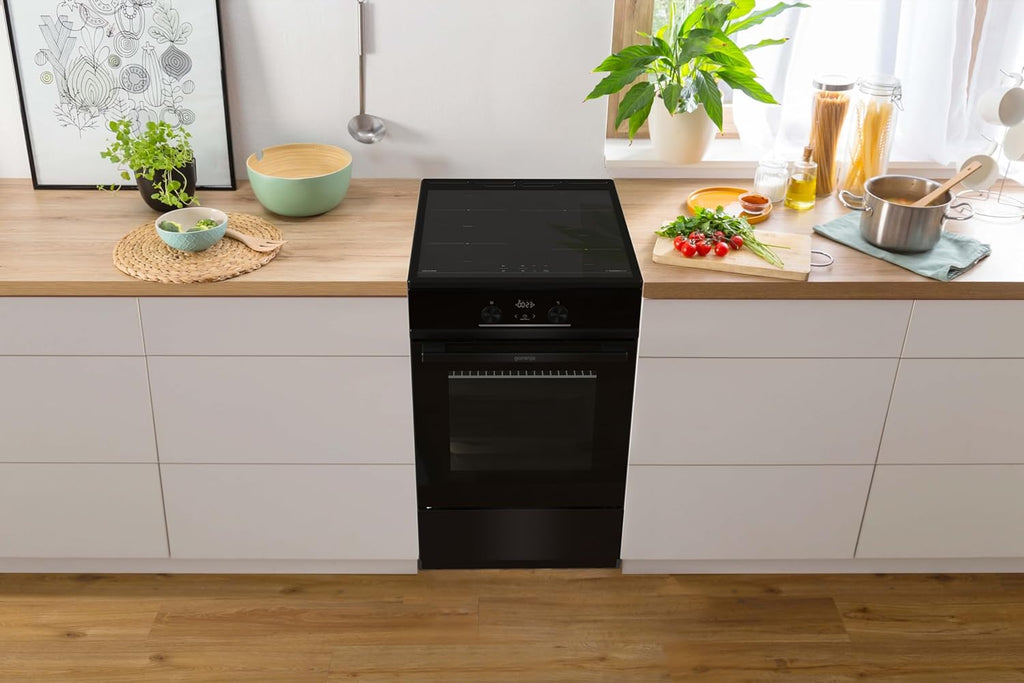 Gorenje GEIT5C61SPG vrijstaand fornuis met inductiekookplaat, 50 cm, 70 liter, zilver, PerfectGrill, AirFry, FrozenBake, Pizza Mode 300°C, AquaClean, Made in Europe, RVS