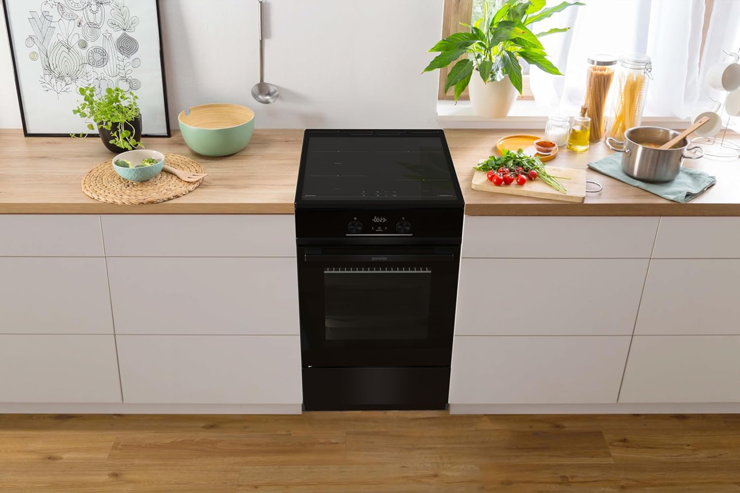 Gorenje GEIT5C61SPG vrijstaand fornuis met inductiekookplaat, 50 cm, 70 liter, zilver, PerfectGrill, AirFry, FrozenBake, Pizza Mode 300°C, AquaClean, Made in Europe, RVS
