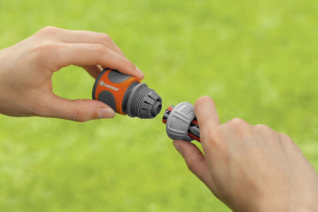 Gardena Comfort veelvlakssproeier AquaContour Automatic: vlakberegening voor de individuele besproeiing van bijna elke tuinomtrek, eenvoudig te programmeren, reikwijdte 2,5-10,5 m (8133-20)