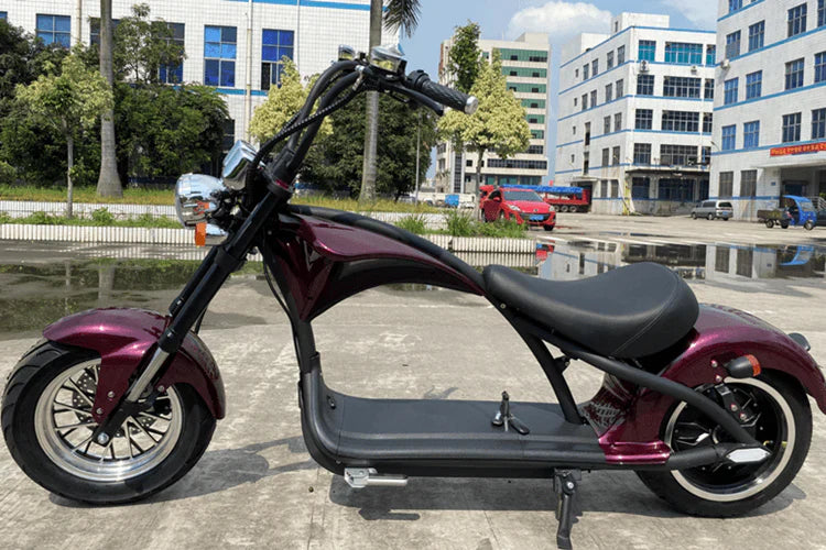 Mangosteen M1P elektrische chopper in bordeauxrood - 2000W borstelloze motor, 60 km/u topsnelheid