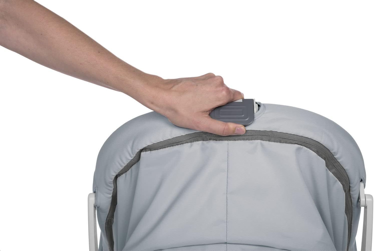 Chicco Baby Hug 4-in-1 wieg vanaf 0 maanden, verhoogde babylounger, babybed, kinderstoel met speelboog, tot 15 kg, verstelbare rugleuning, verstelbare hoogte en 4 wielen