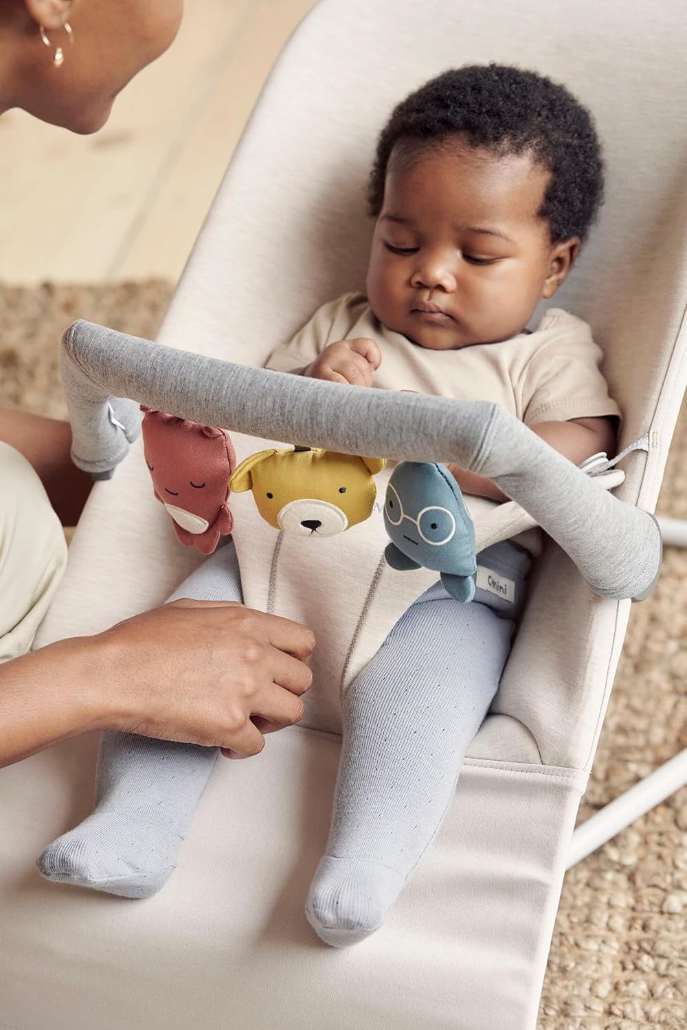 BabyBjörn Babywippe Bliss, geweven, blossom-quilting, zandgrijs