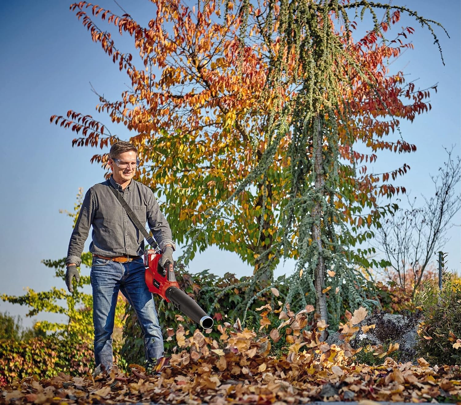 Einhell Professional Accu-bladblazer GP-LB 36/210 Li E-Solo Power X-Change (Lithium-Ion, blaasvermogen van 816 m³/u, turboschakelaar, 3-traps + afneembare buis, zonder accu en oplader)