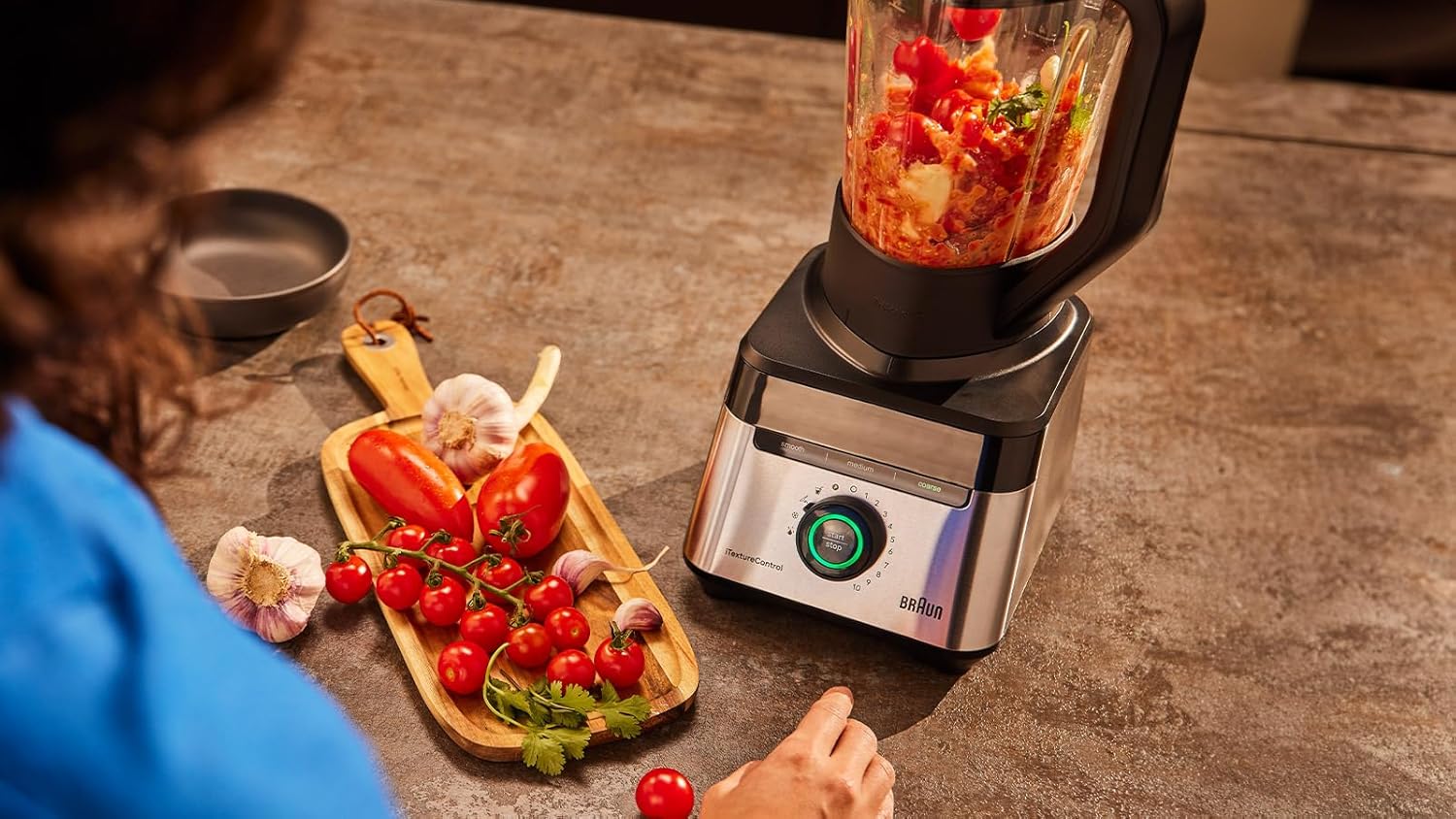 Braun PowerBlend 9 JB9040 Krachtige Blender – Blender met Tritan kan, 18 mixprogramma's, 10 snelheden + pulsfunctie, hete soepfunctie, reinigingsprogramma, uitschenktuit, 1600 W, Zwart