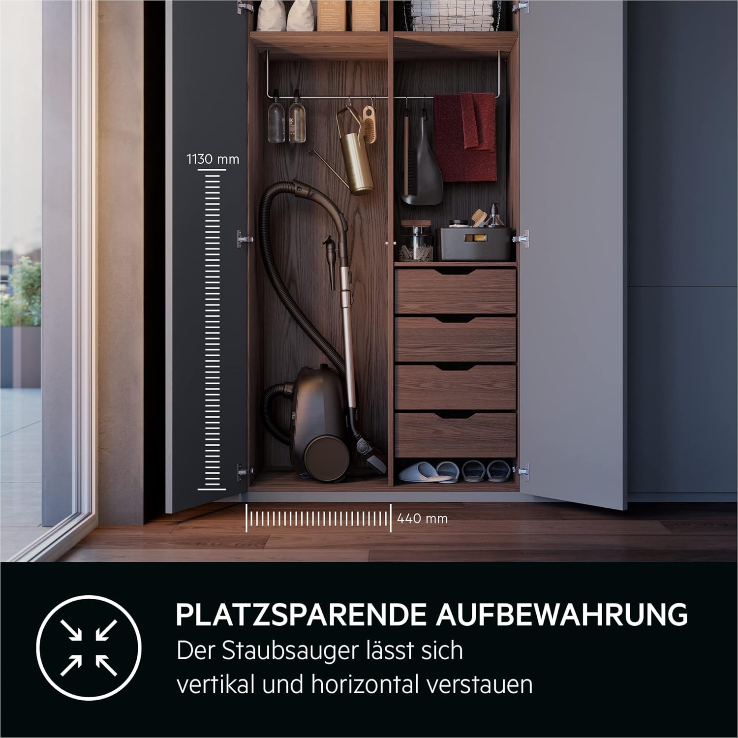 AEG CLEAN 6000 AB61C2DB stofzuiger met zak / hoge zuigkracht / incl. meubelmondstuk / 50% gerecycled plastic / ideaal voor huisdiereigenaren / reiniging van bekleding / 12 m snoer / 750 W / Blauw
