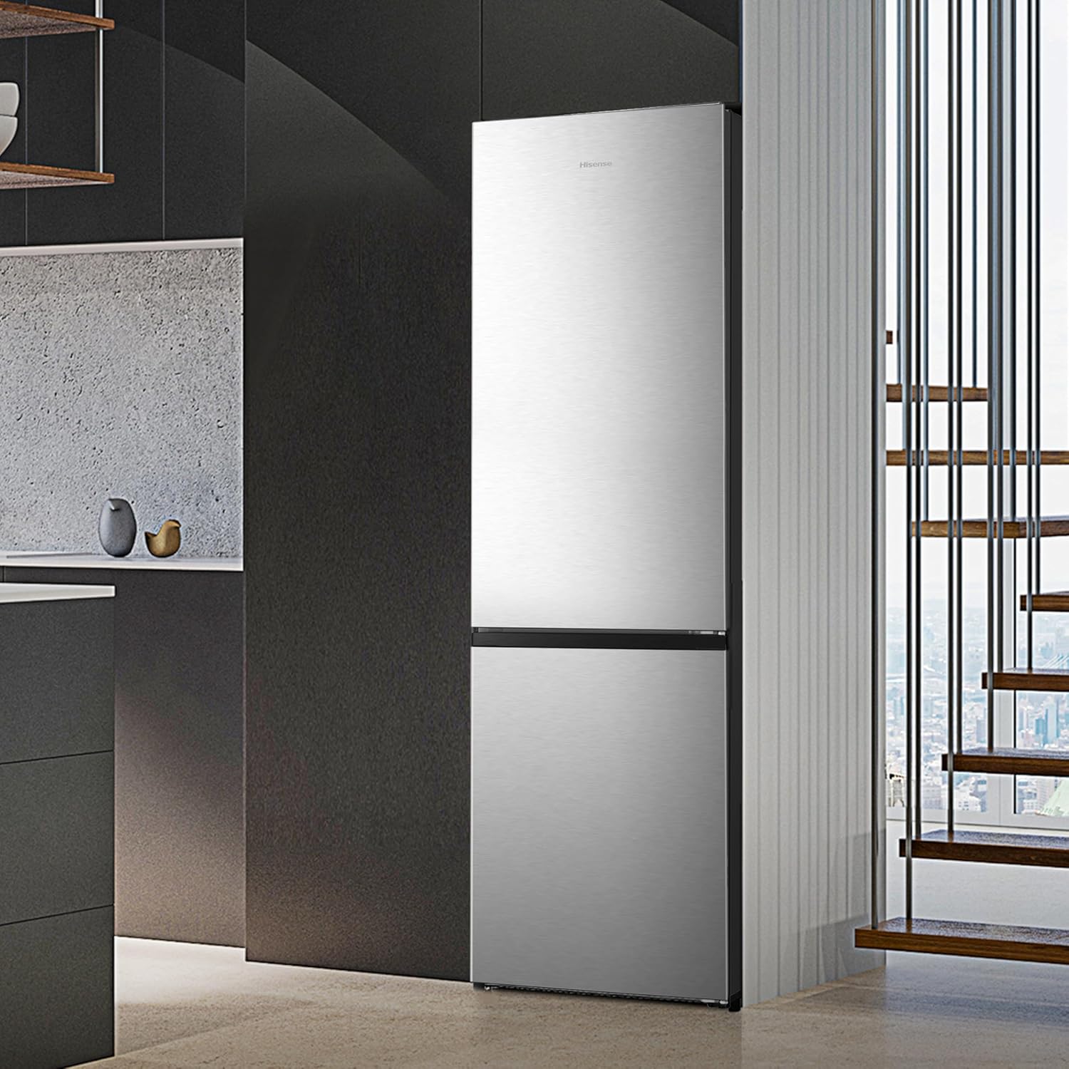 Hisense RB327N4AD2 koel-vriescombinatie/ NoFrostPlus/ Multiflow 360°/ HolidayMode/ FreshZone/ 182,4 cm/ koelgedeelte 171 l/ vriesgedeelte 85 l/ 41 dB/ 287 kWh/ jaar/ roestvrijstalen look