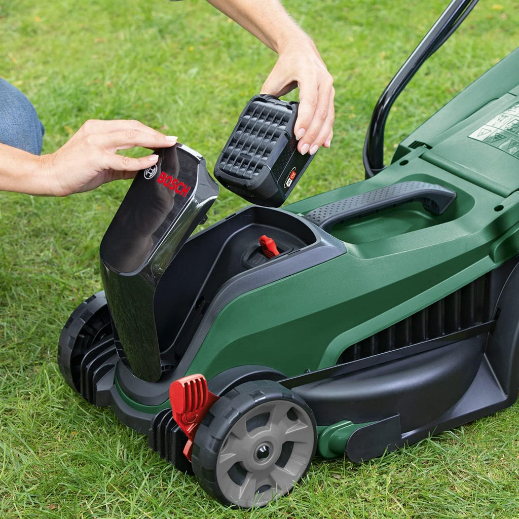 Bosch Accu grasmaaier CityMower 18V-32-300 (18 Volt, 1x accu 4,0 Ah, maaibreedte: 32 cm, gazonoppervlakken tot 300 m², in doos)