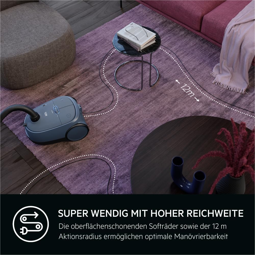 AEG CLEAN 6000 AB61C2DB stofzuiger met zak / hoge zuigkracht / incl. meubelmondstuk / 50% gerecycled plastic / ideaal voor huisdiereigenaren / reiniging van bekleding / 12 m snoer / 750 W / Blauw