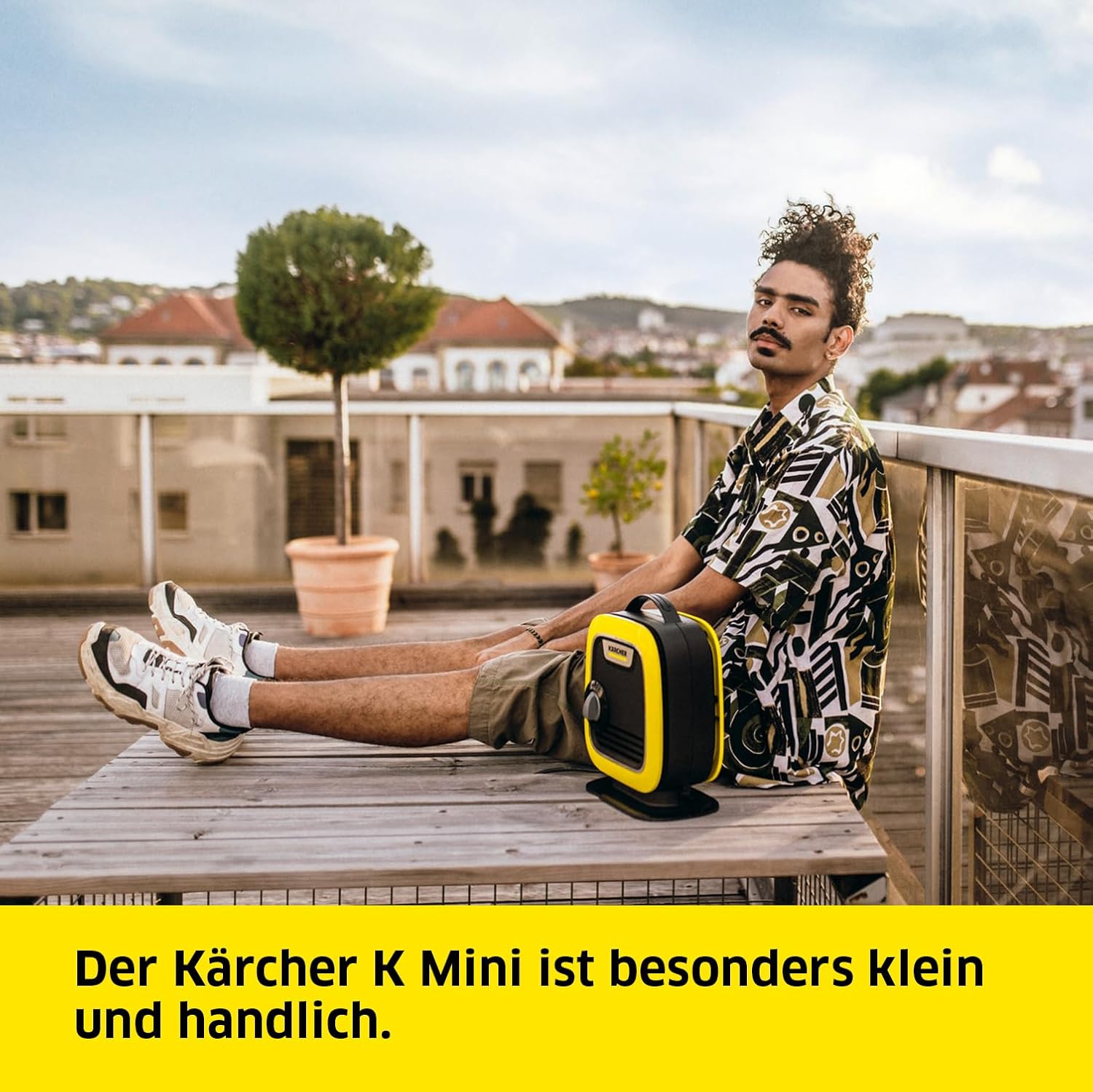 Kärcher hogedrukreiniger K Mini, licht en compact, druk: max. 110 bar, doorvoer: 360 l/u, oppervlak: 20 m²/u, gewicht: 3,93 kg, hogedrukpistool, vuilfrees, spuitlans, waterfilter, zwart, geel