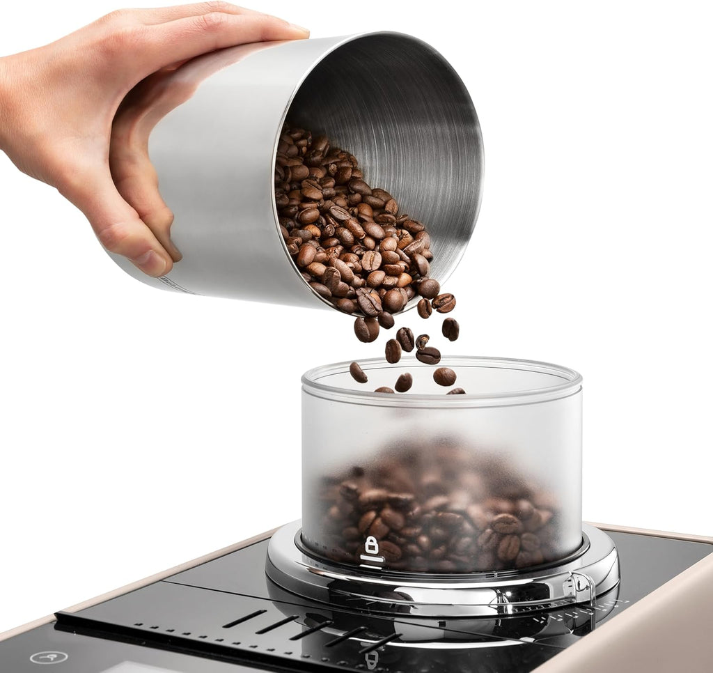 De'Longhi Rivelia EXAM440.55.W volautomatische espressomachine met LatteCrema-melksysteem, verwisselbaar bonenreservoir, 16 koffie- en melkdranken met één druk op de knop, Extra-Shot-functie, 3,5 inch touchscreen, wit